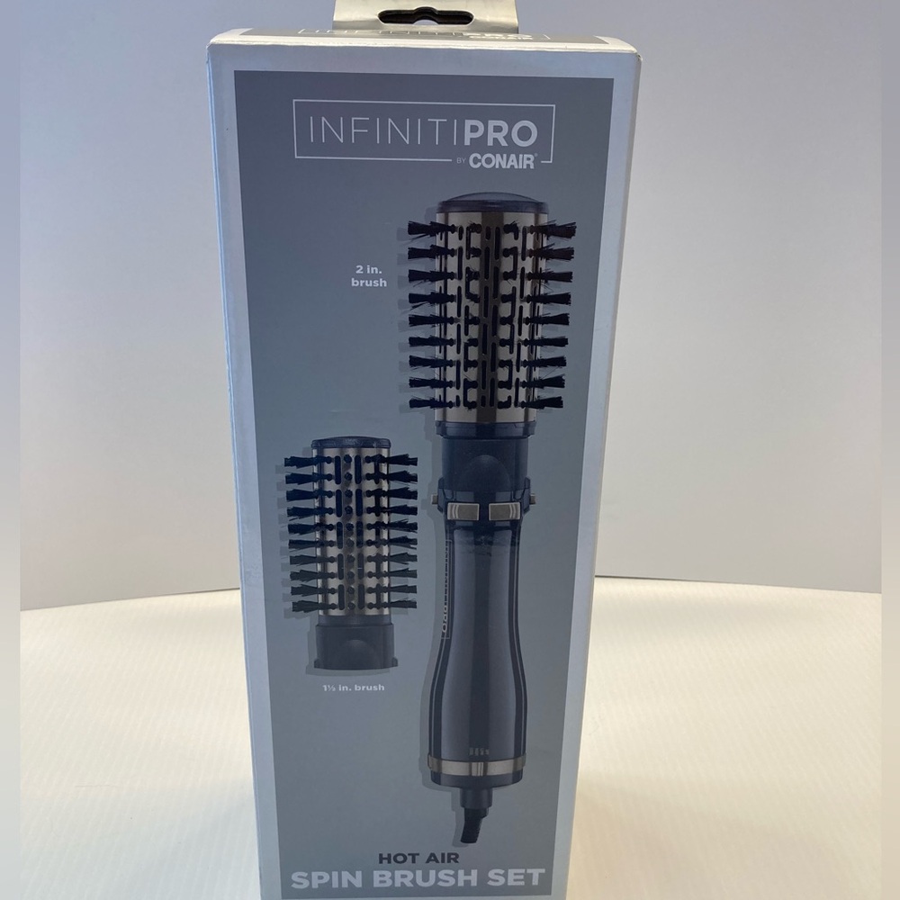INFINITIPRO BY CONAIR Hot Air Spin Brush Set: contains TWO detachable brushes